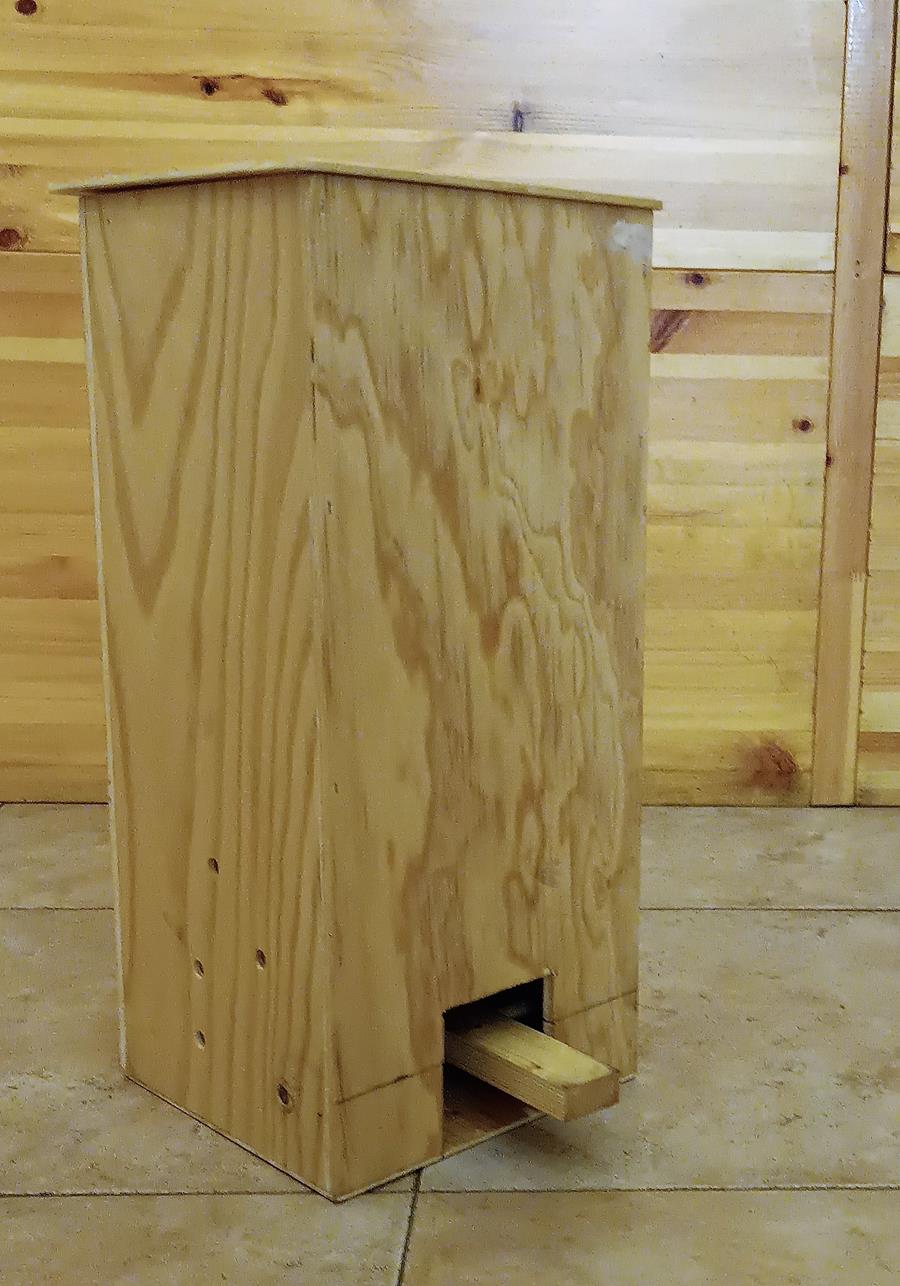 Capsa de fusta amb pedal - Paperera (50cm x 20cm x 20cm) | M-CFP | MUNDO ECOLÓGICO